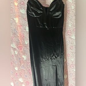 Limited Edition Windsor Long Black Dress